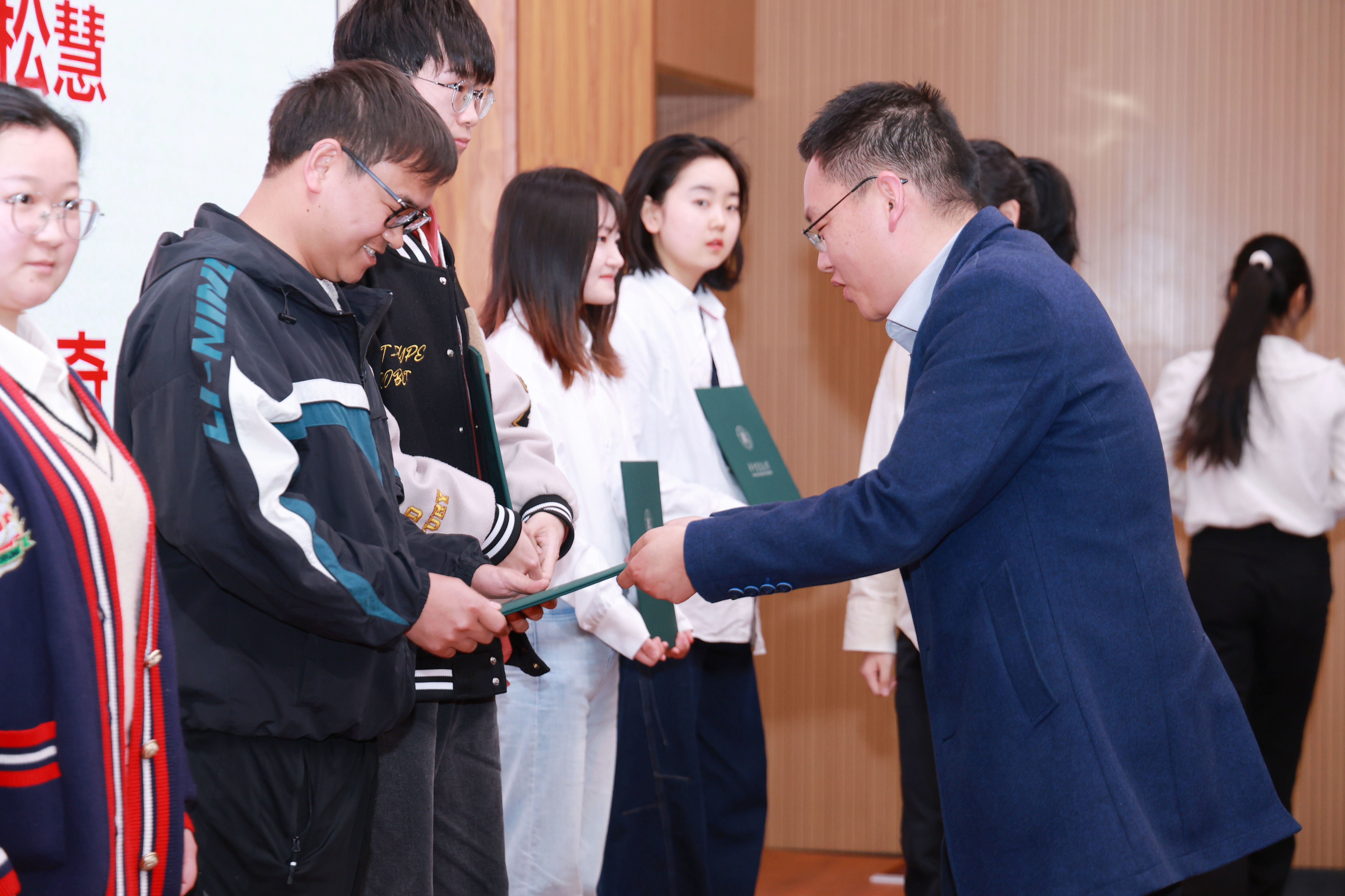 J9国际站天行健奖学金颁奖特辑 | 以科技守护碧水，育青年创新未来